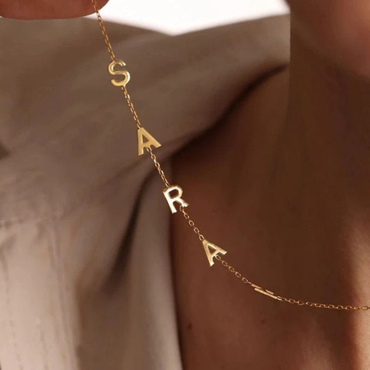 𝐍𝐄𝐂𝐊𝐋𝐀𝐂𝐄