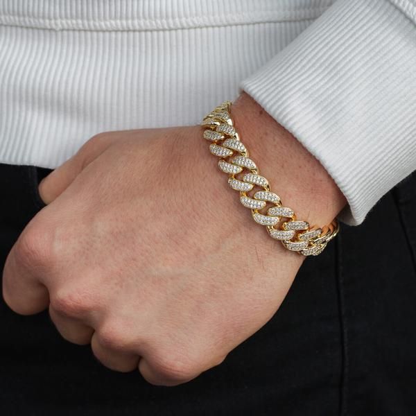 𝐈𝐜𝐞𝐝 𝐂𝐮𝐛𝐚𝐧 𝐁𝐫𝐚𝐜𝐞𝐥𝐞𝐭