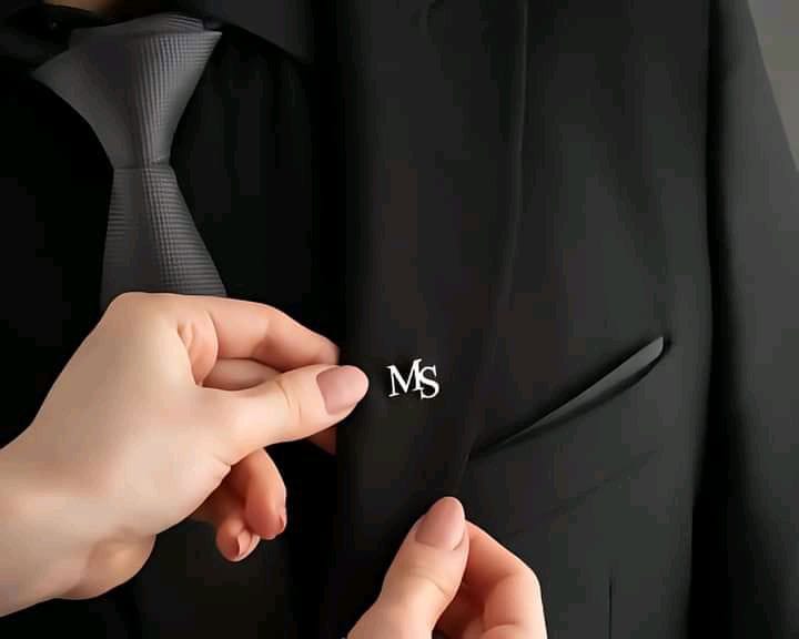 𝐌𝐫. 𝐁𝐨𝐬𝐬